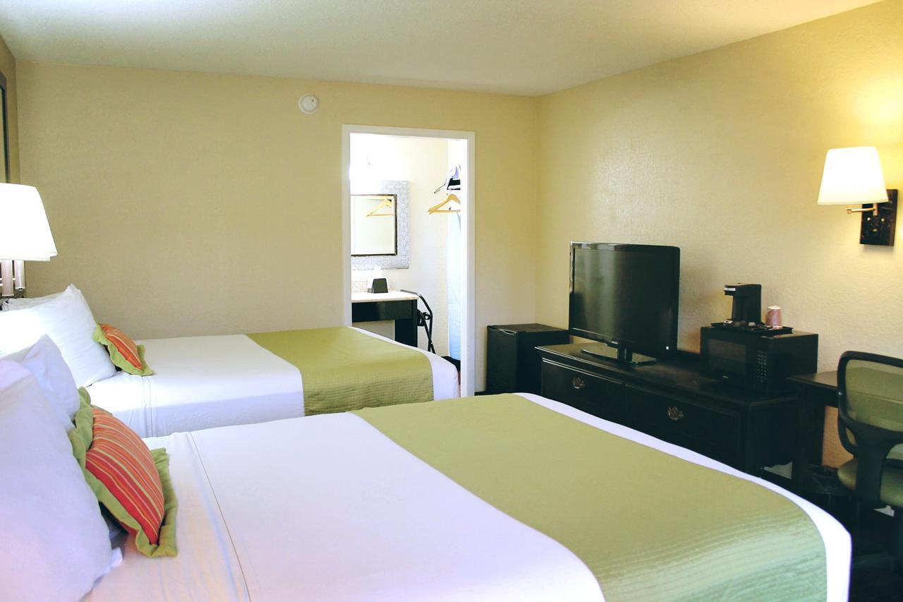 Residence Hub Inn And Suites Marianna Exteriér fotografie